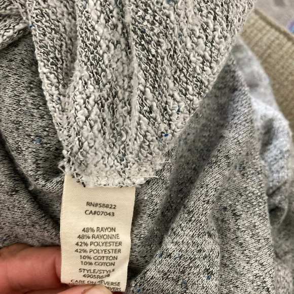 Max Studio Weekend Gray Cowl Neck Size S Sweater Dress - Picture 5 of 9